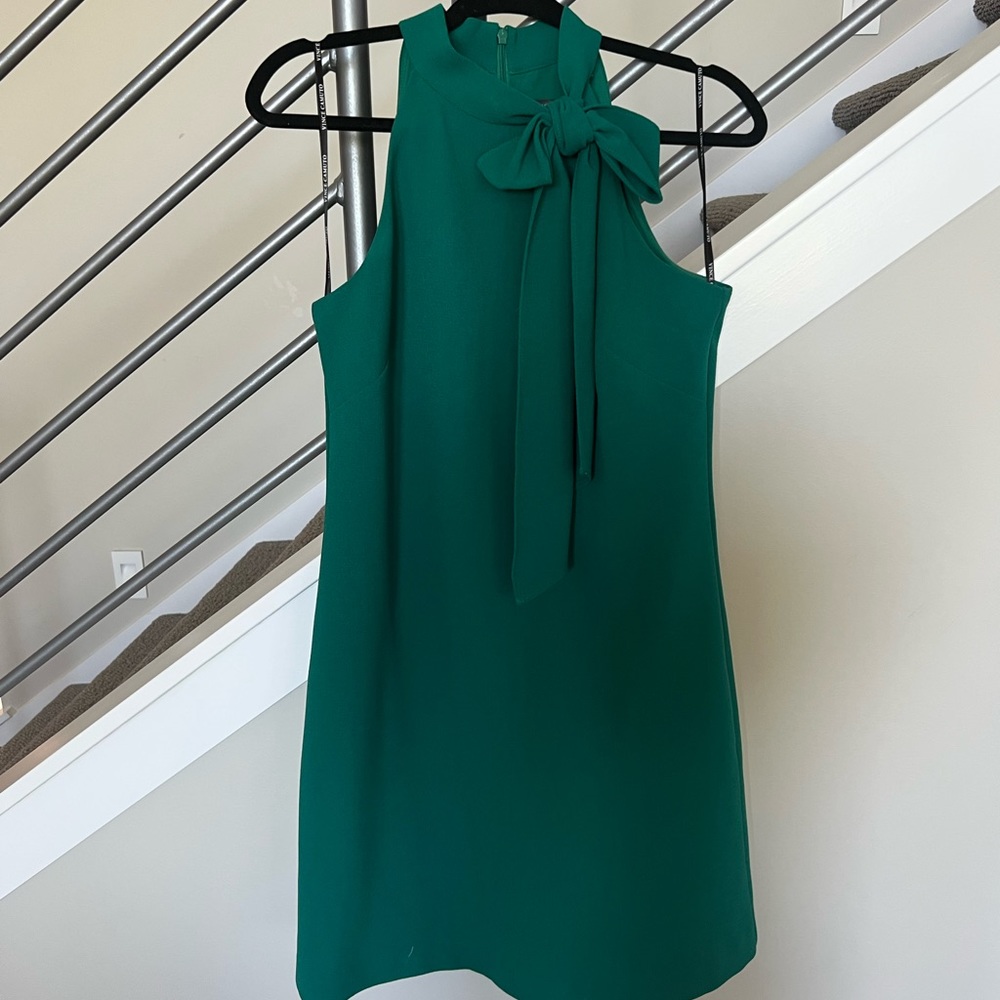 Vince Camuto Crepe Dress size 6 worn once